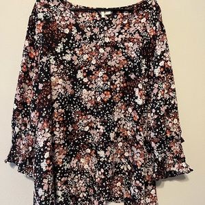 Floral Blouse size 22/24